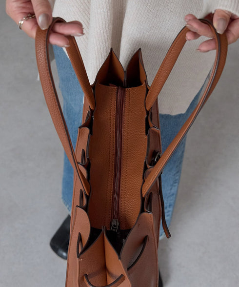 ベルトモチーフプリーツデザイントートバッグ 12-1227