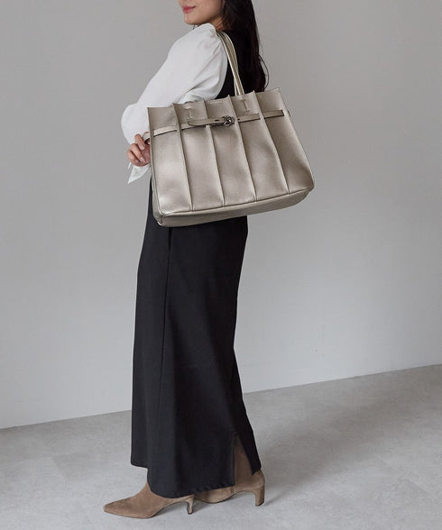ベルトモチーフプリーツデザイントートバッグ 12-1227