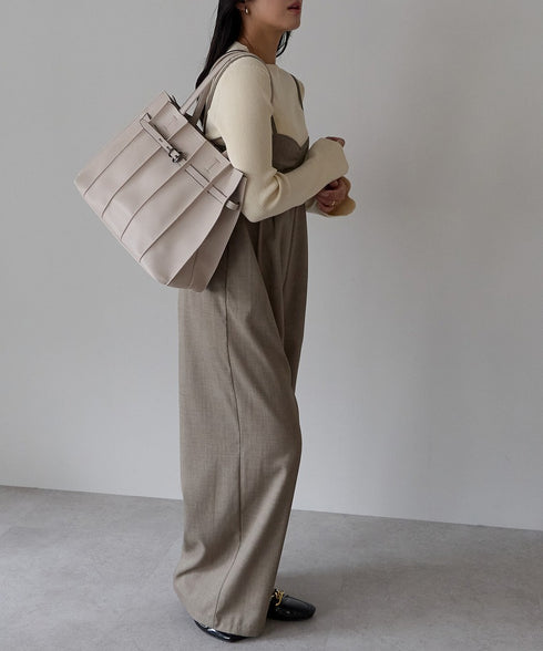 ベルトモチーフプリーツデザイントートバッグ 12-1227