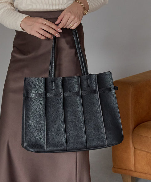 ベルトモチーフプリーツデザイントートバッグ 12-1227