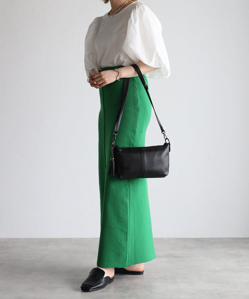 タッセル付きレザーショルダーバッグ 18-0429