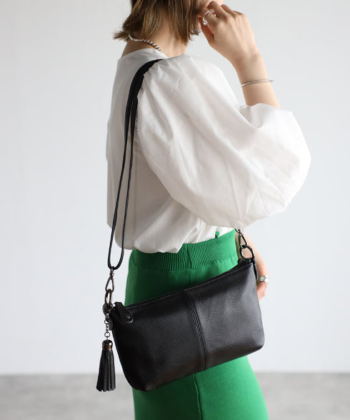 タッセル付きレザーショルダーバッグ 18-0429