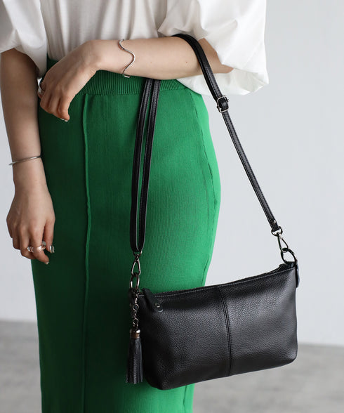 タッセル付きレザーショルダーバッグ 18-0429