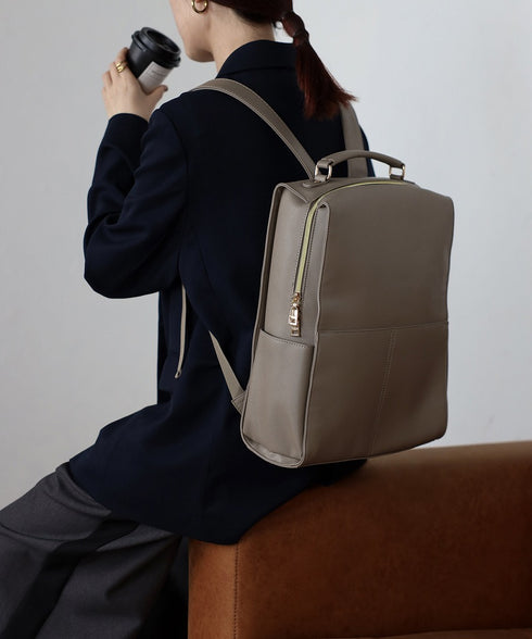 A4スクエアビジネスリュック 17ー1180