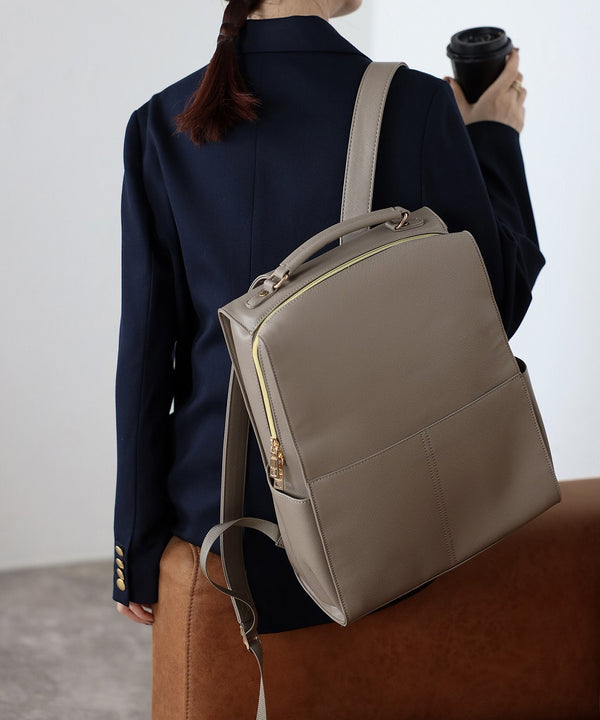 A4スクエアビジネスリュック 17ー1180