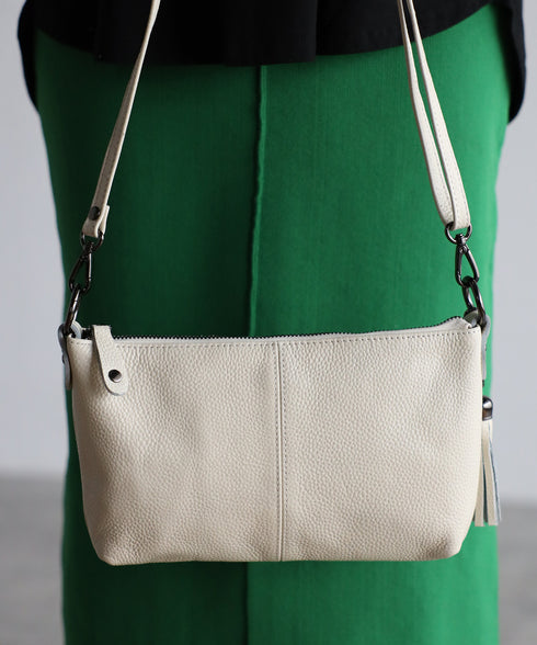 タッセル付きレザーショルダーバッグ 18-0429