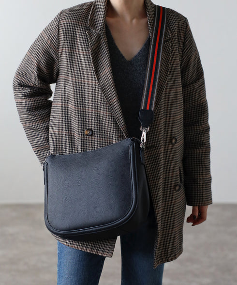 レザーショルダーバッグ 18‐1142