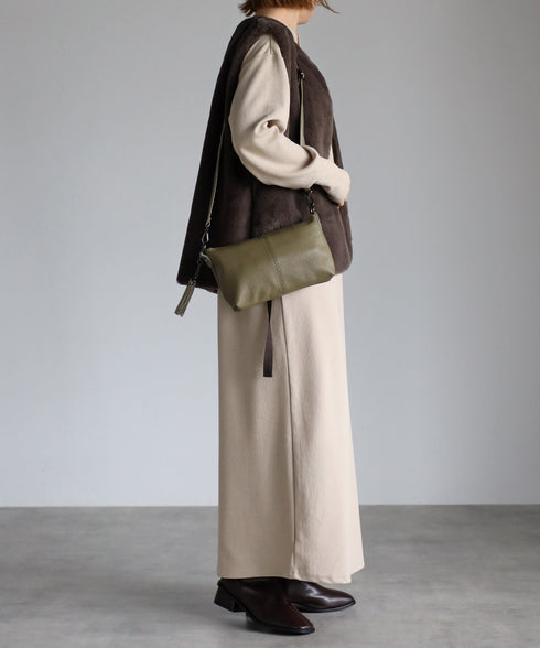 タッセル付きレザーショルダーバッグ 18-0429