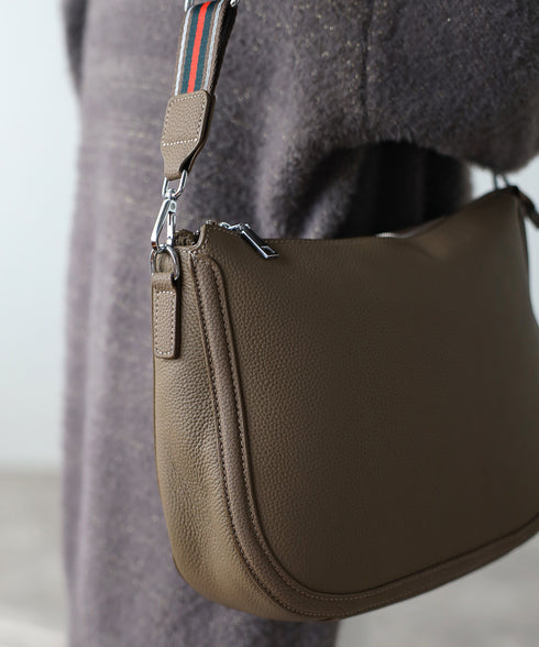 レザーショルダーバッグ 18‐1142