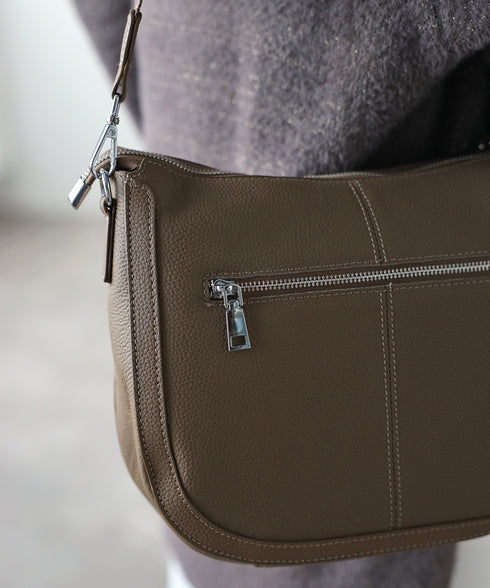 レザーショルダーバッグ 18‐1142