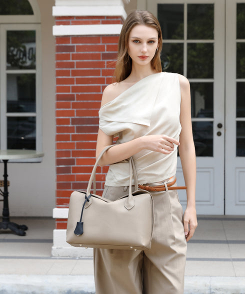 【ショップチャンネルOA商品】A4サイズ レザーボストンバッグ チャーム付き18-1197