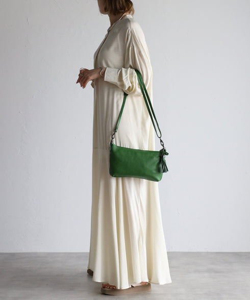 タッセル付きレザーショルダーバッグ 18-0429