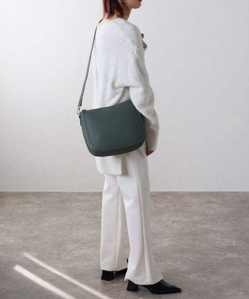 レザーショルダーバッグ 18‐1142