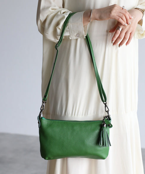 タッセル付きレザーショルダーバッグ 18-0429