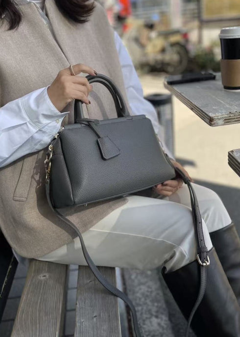 2WAY3室構造バーハンドルバッグ キーチャーム付き 12-1207