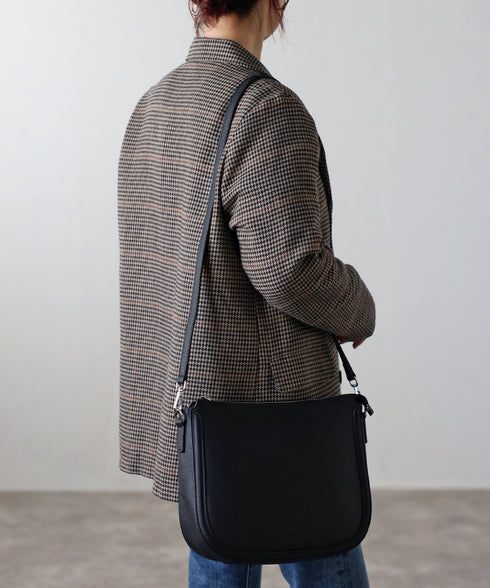 レザーショルダーバッグ 18‐1142