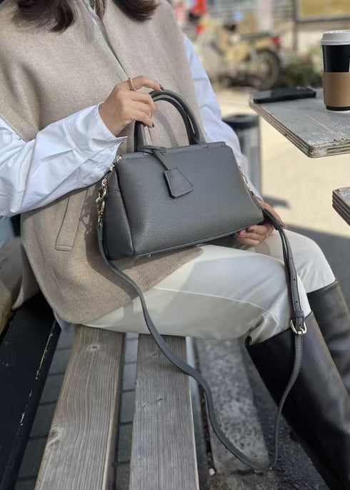 2WAY3室構造バーハンドルバッグ キーチャーム付き 12-1207