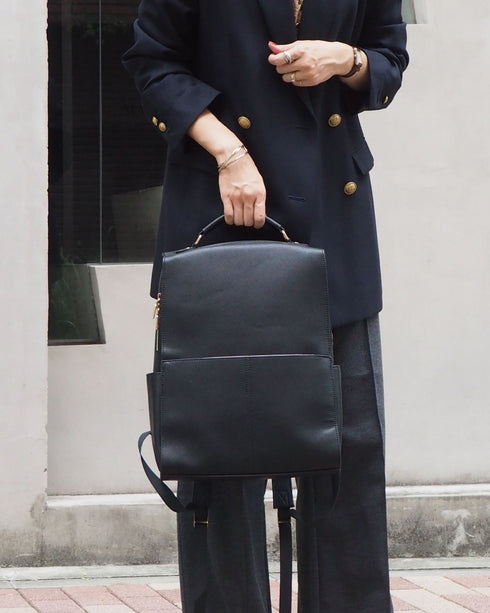 A4スクエアビジネスリュック 17ー1180