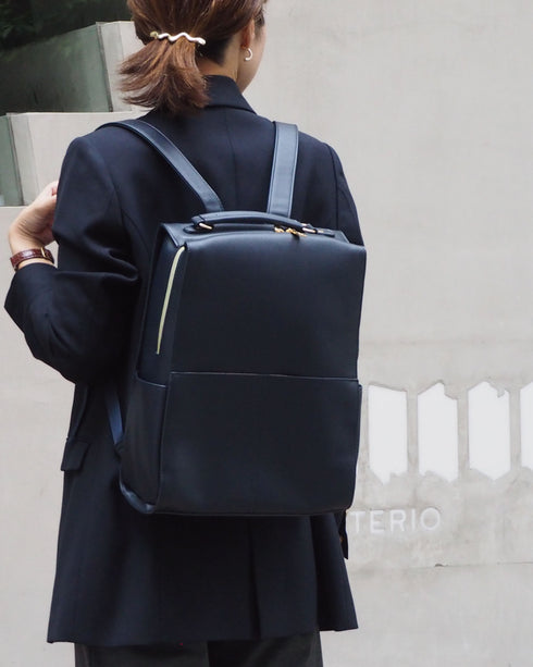 A4スクエアビジネスリュック 17ー1180