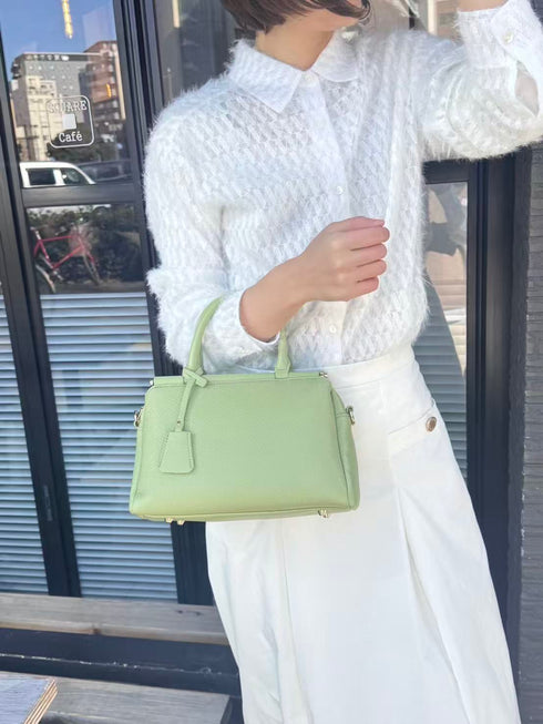 2WAY3室構造バーハンドルバッグ キーチャーム付き 12-1207