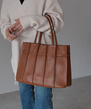 ベルトモチーフプリーツデザイントートバッグ 12-1227