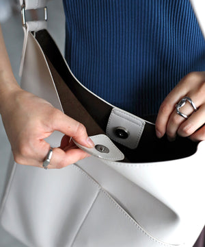 A4すっぽり大容量ショルダーバッグ　12-1094