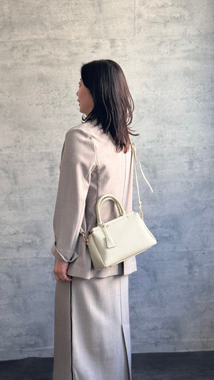 2WAY3室構造バーハンドルバッグ キーチャーム付き 12-1207