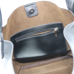 A4すっぽり大容量ショルダーバッグ　12-1094